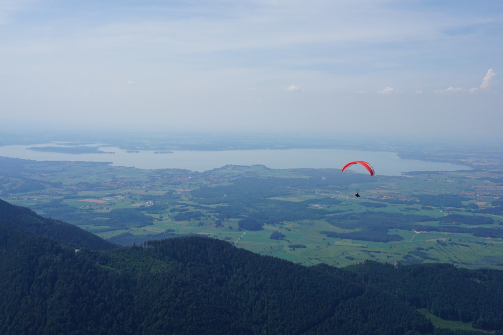 Tandem Gleitschirm Fliegen am Chiemsee im Chiemgau